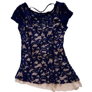 ---  Deep Blue Stretch Lace Top Small  (FLAW)